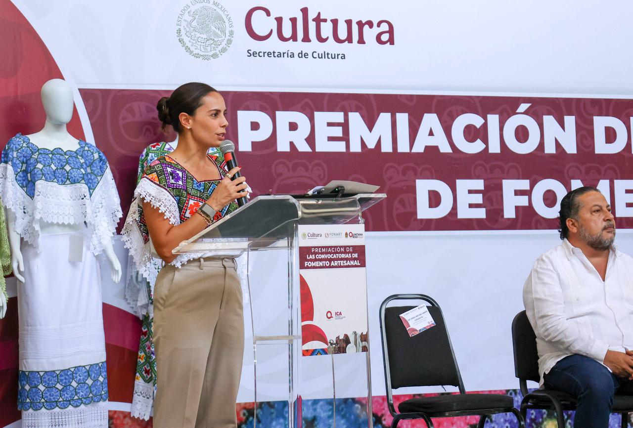 uploads/6/32/01 (2472).Jpeg